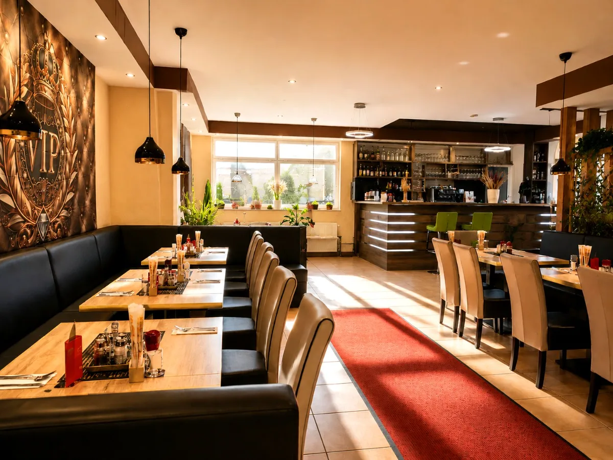 Gastraum mit Bar im Indus Valley Aalen